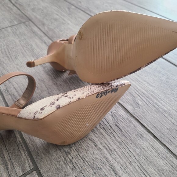BCBGeneration Nude Snakeskin Pointed Toe Ankle Strap Heels Size 7.5 Womens - Picture 13 of 15